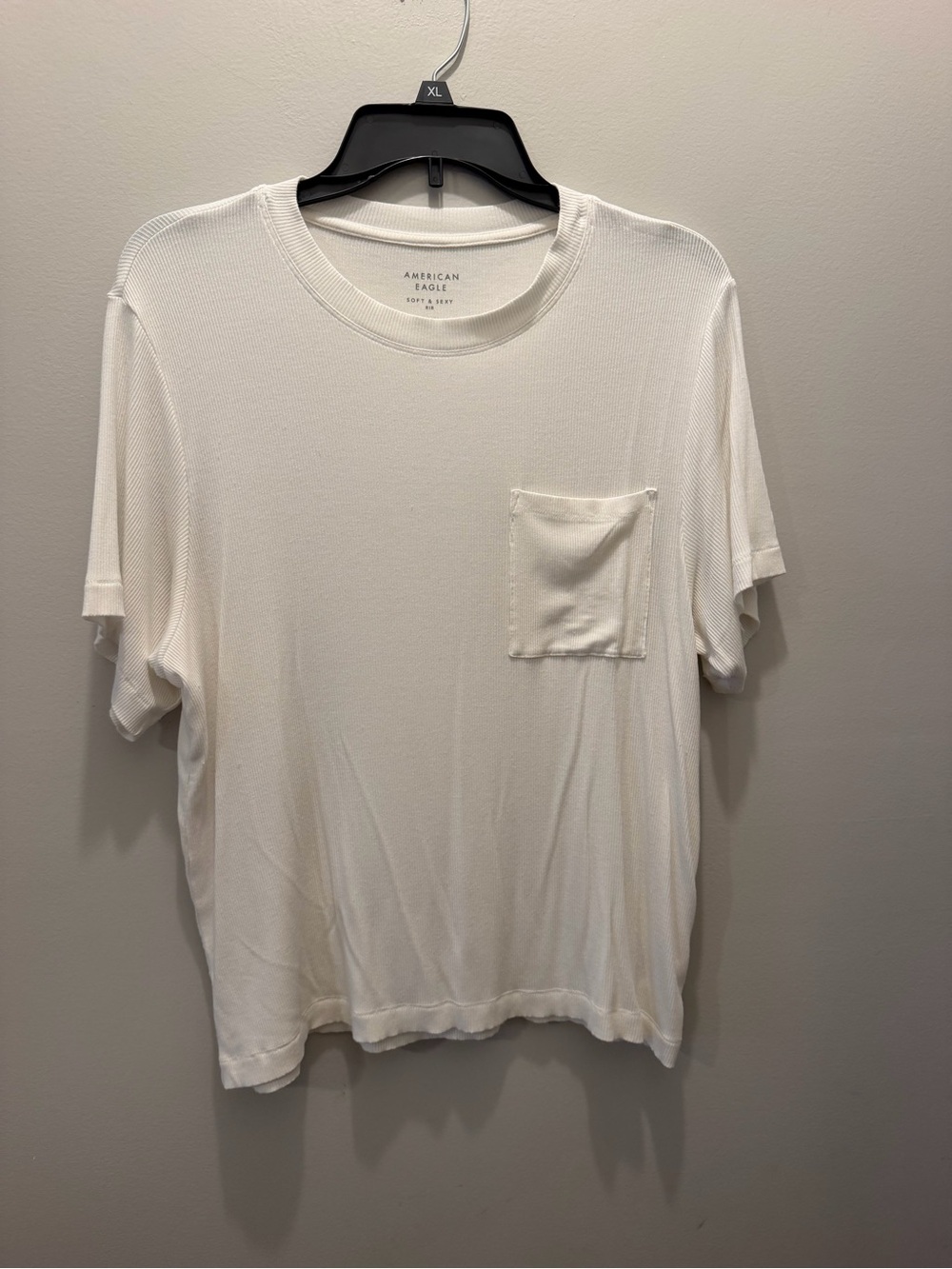American Eagle Outfitters Women’s White Pocket Tee - Classic Crew Neck